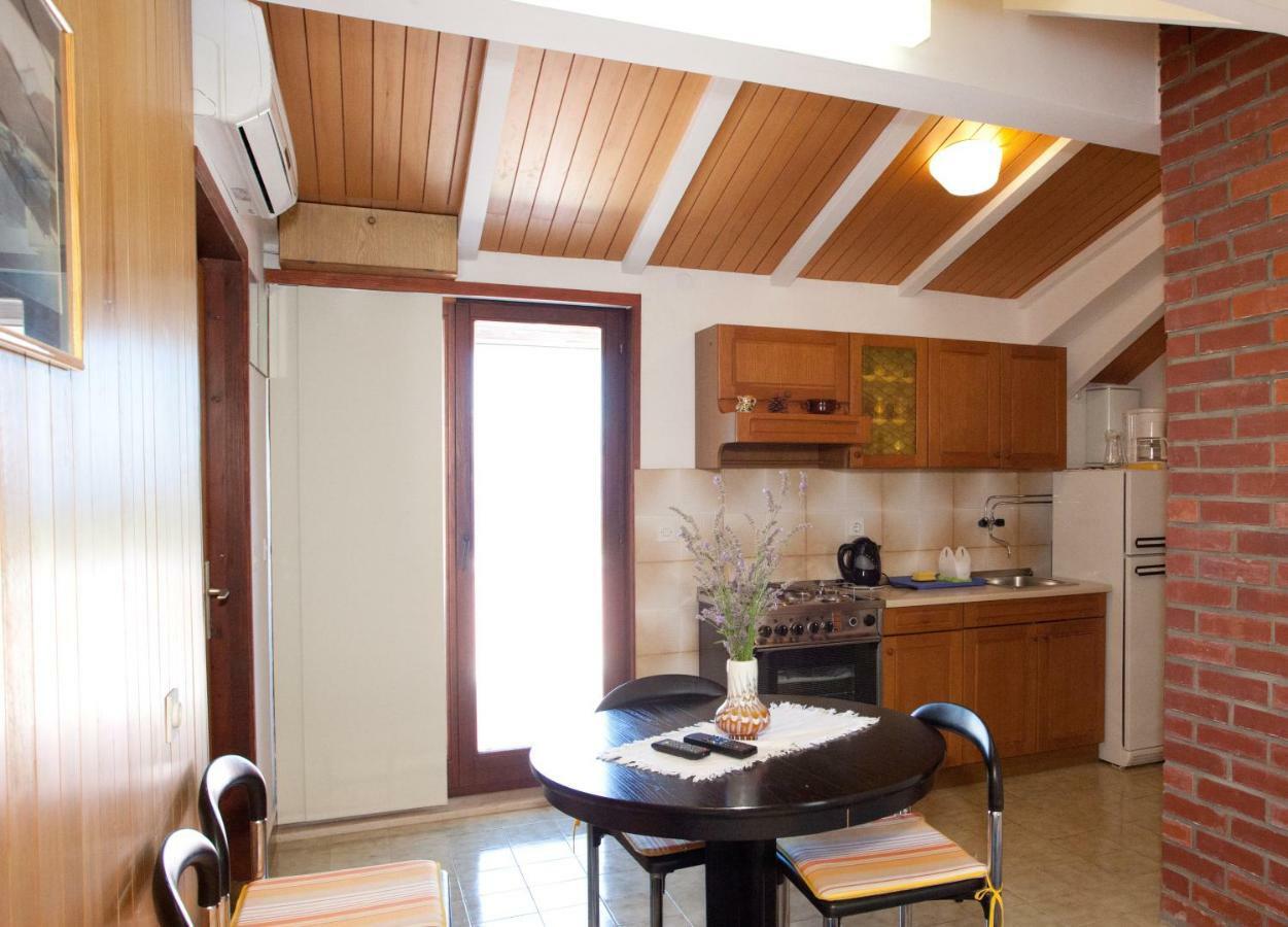 Apartment Damir Postira Dış mekan fotoğraf
